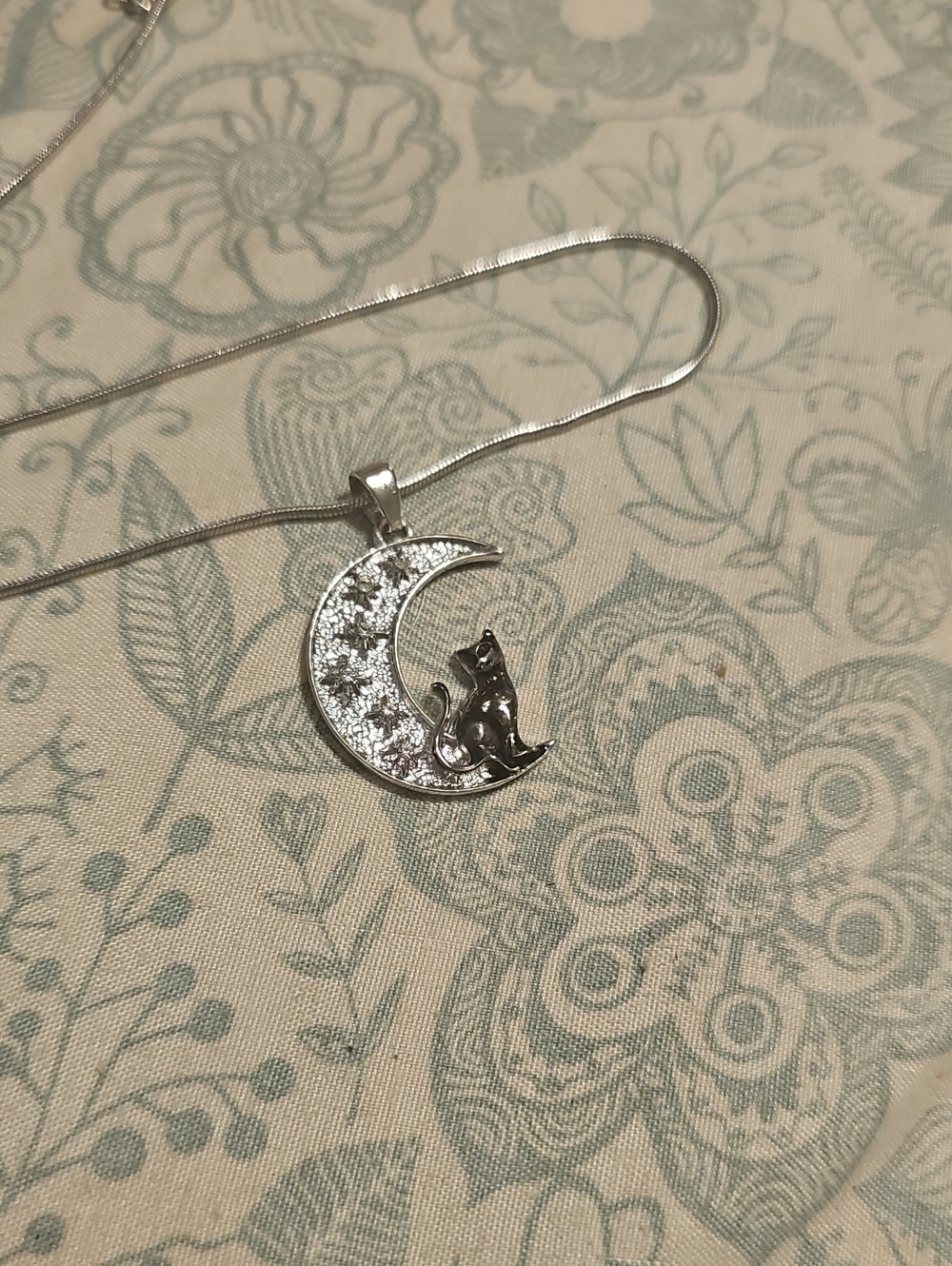 paparazzi Silver Cat on Crescent Moon Pendant Necklace